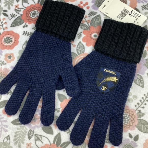 New authentic Chanel gloves
